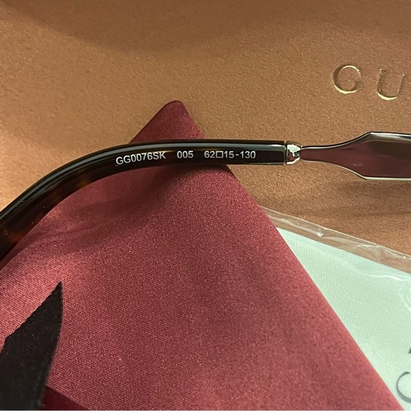 💯 Authentic Gucci GG0076SK Oversized Sunglasses - Picture 10 of 10